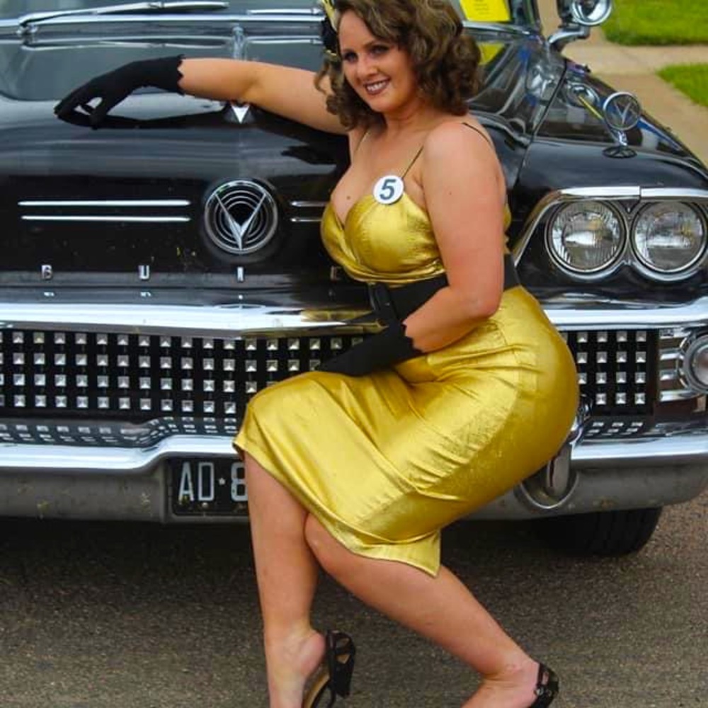 Bettie page wiggle dress
